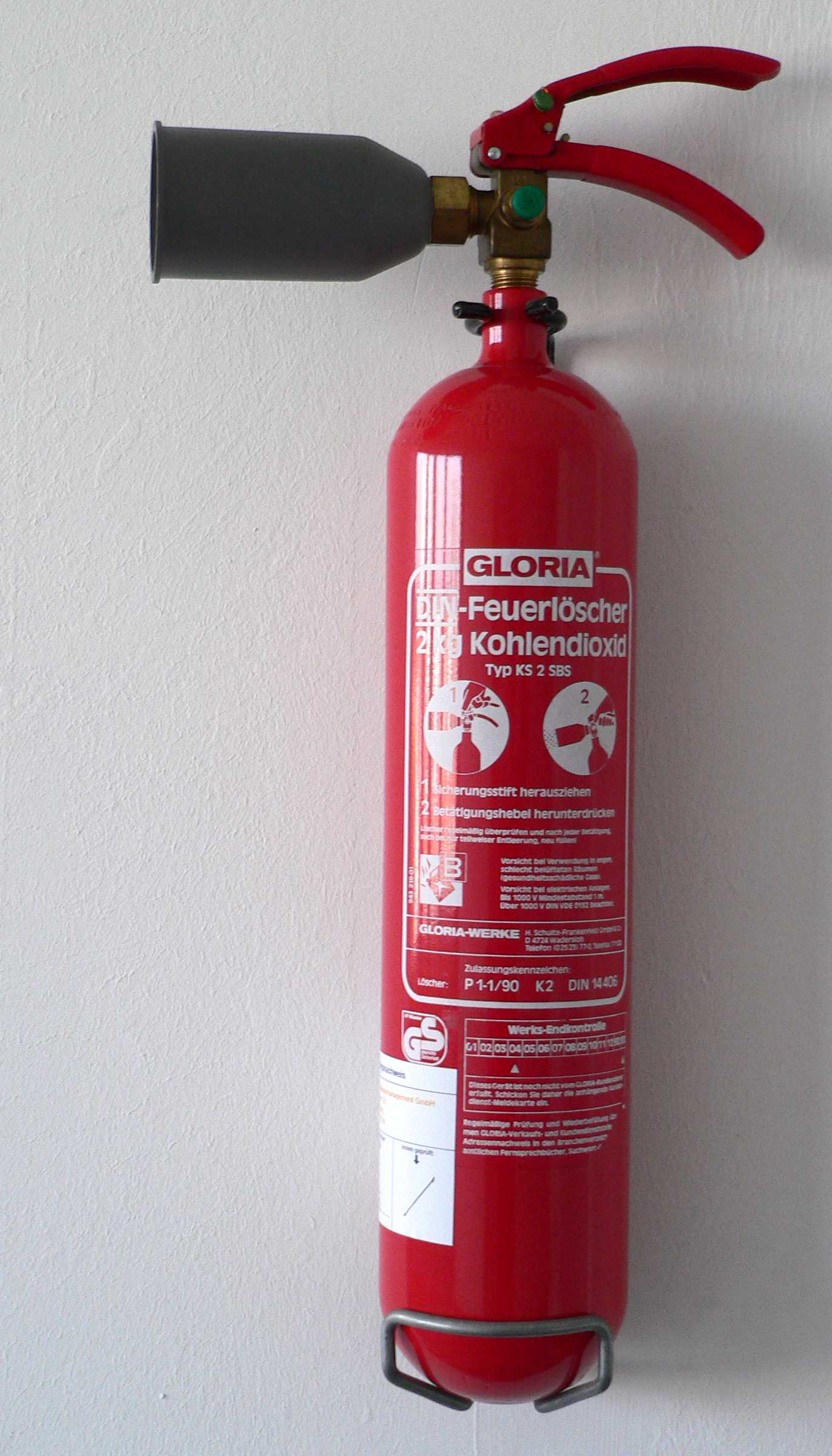 'Plan B' aka Fire Extinguisher [CC-BY-SA-4.0](https://commons.wikimedia.org/wiki/File:Feuerloescher_fcm.jpg)